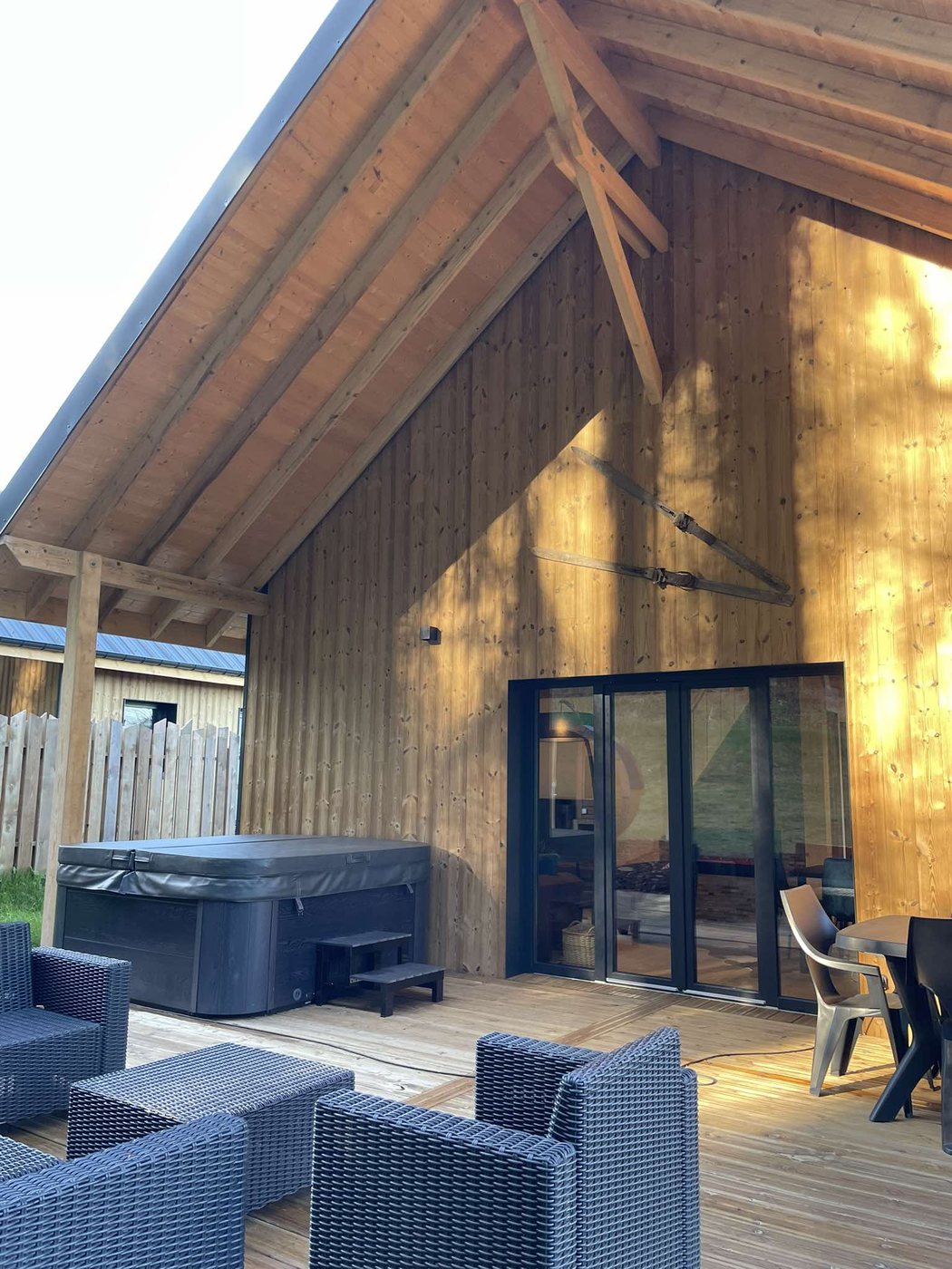 Terrasse et espace spa